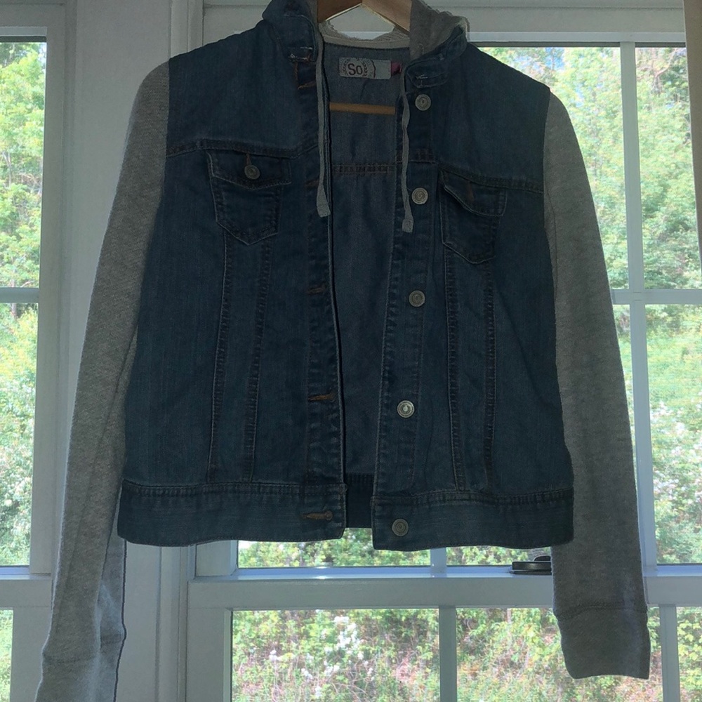Grey sleeved Jean jacket
